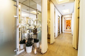 Airport Hotel Okecie