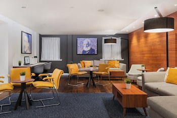 Courtyard By Marriott Glasgow Airport