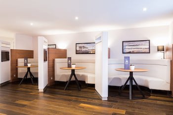 Courtyard By Marriott Glasgow Airport