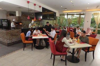 Holiday Inn Melaka, An Ihg Hotel