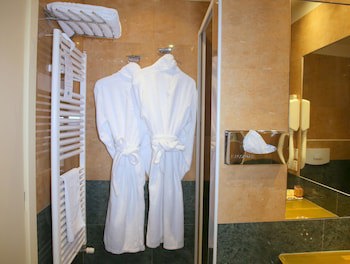 Phi Hotel Emilia galeri fotoğrafı