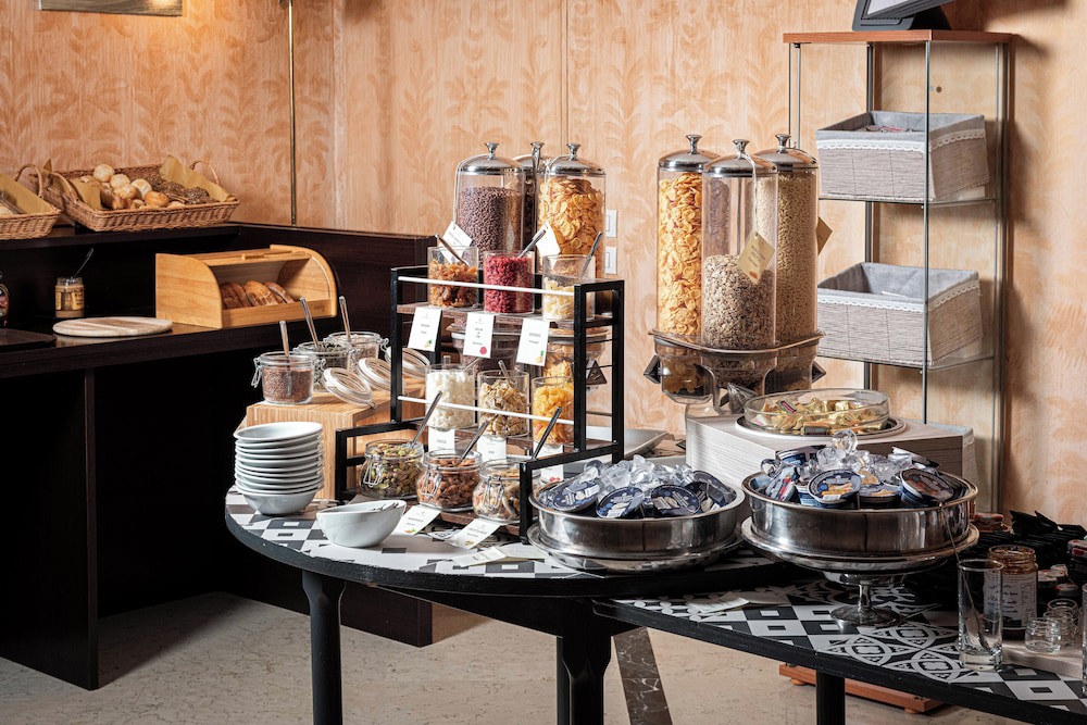 Phi Hotel Emilia