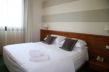 Phi Hotel Emilia galeri fotoğrafı