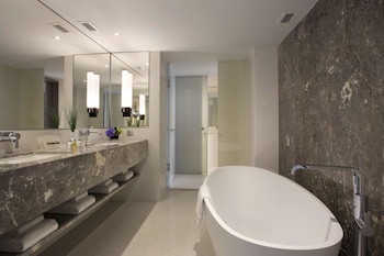 Carlton Hotel Singapore