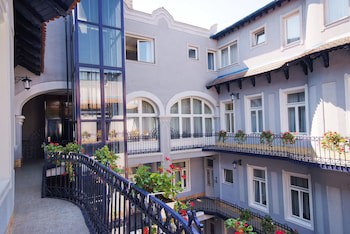 Baross City Hotel