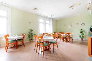 Baross City Hotel