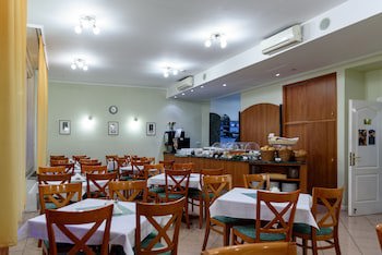 Baross City Hotel