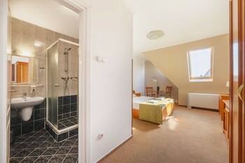 Baross City Hotel