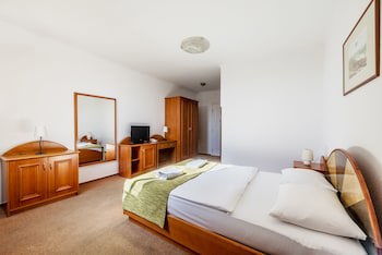 Baross City Hotel