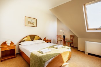 Baross City Hotel