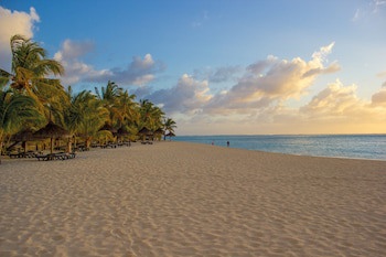 Dinarobin Beachcomber Golf Resort & Spa