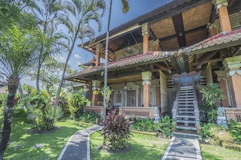Cendana Resort & Spa