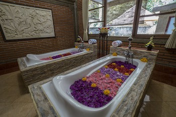 Cendana Resort & Spa
