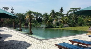 Cendana Resort & Spa