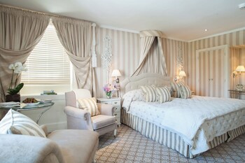 Summer Lodge Country House Hotel