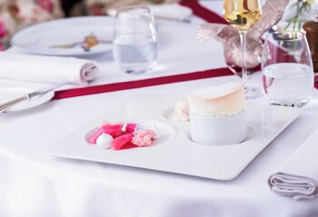 Summer Lodge Country House Hotel