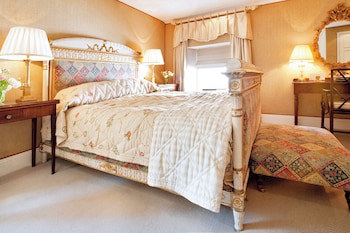 Summer Lodge Country House Hotel