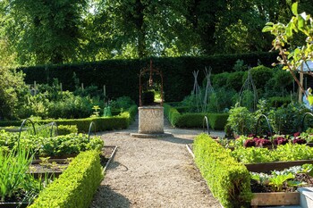 Summer Lodge Country House Hotel