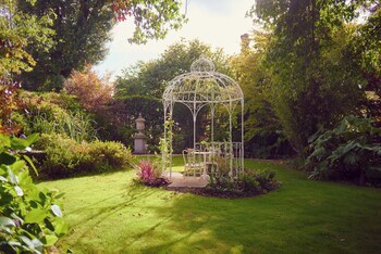 Summer Lodge Country House Hotel