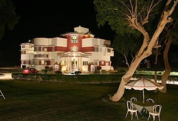 Karni Bhawan Palace