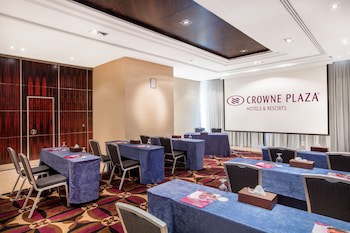 Crowne Plaza Hotel Beirut, An Ihg Hotel