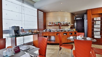 Crowne Plaza Hotel Beirut, An Ihg Hotel
