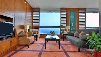 Crowne Plaza Hotel Beirut, An Ihg Hotel