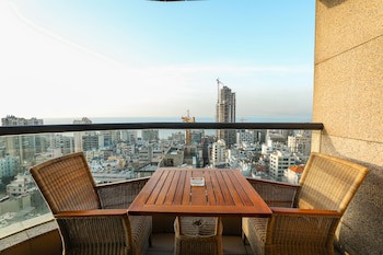 Crowne Plaza Hotel Beirut, An Ihg Hotel