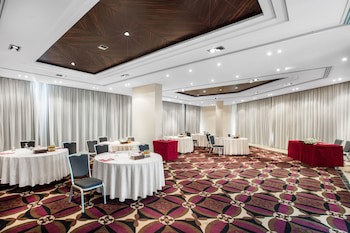 Crowne Plaza Hotel Beirut, An Ihg Hotel