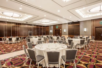 Crowne Plaza Hotel Beirut, An Ihg Hotel