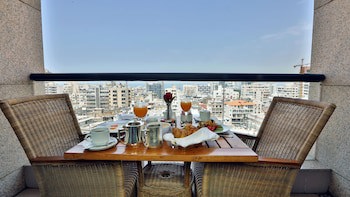 Crowne Plaza Hotel Beirut, An Ihg Hotel