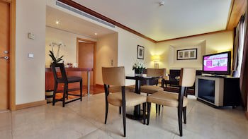 Crowne Plaza Hotel Beirut, An Ihg Hotel