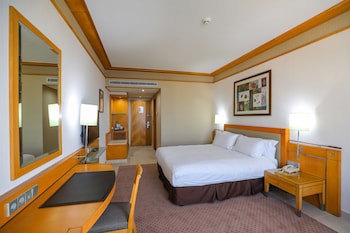 Crowne Plaza Hotel Beirut, An Ihg Hotel