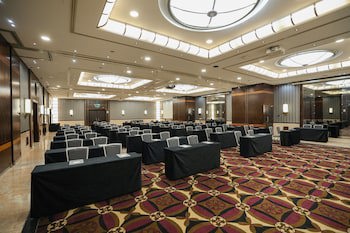 Crowne Plaza Hotel Beirut, An Ihg Hotel