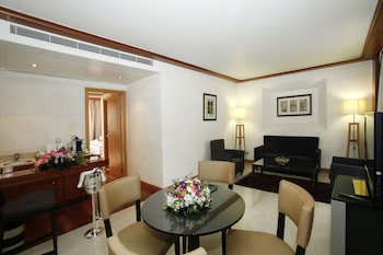 Crowne Plaza Hotel Beirut, An Ihg Hotel