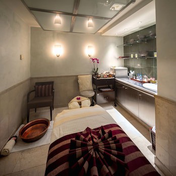 Four Seasons Hotel Amman