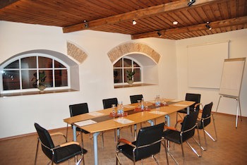 City Gate Hotel