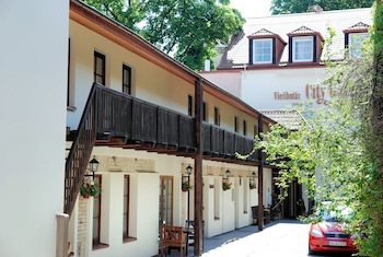 City Gate Hotel