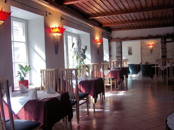 City Gate Hotel