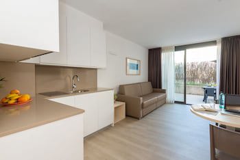 Atenea Park - Suites Apartments