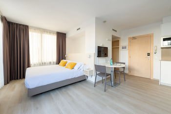 Atenea Park - Suites Apartments