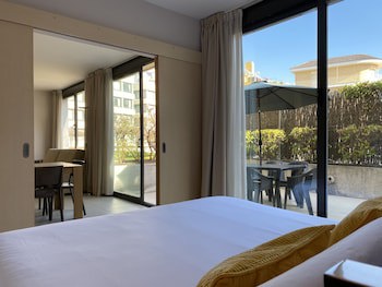 Atenea Park - Suites Apartments