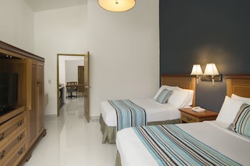 Hodelpa Garden Suites Golf & Convention Center