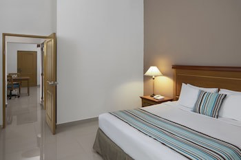 Hodelpa Garden Suites Golf & Convention Center