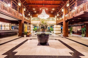 Bangkok Palace Hotel