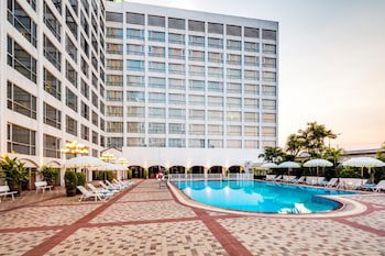 Bangkok Palace Hotel
