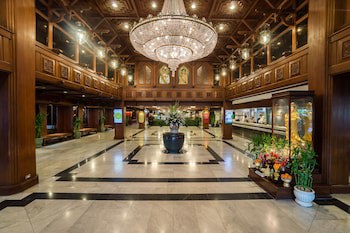 Bangkok Palace Hotel