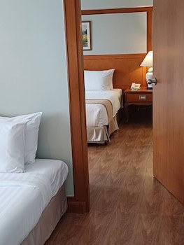 Bangkok Palace Hotel