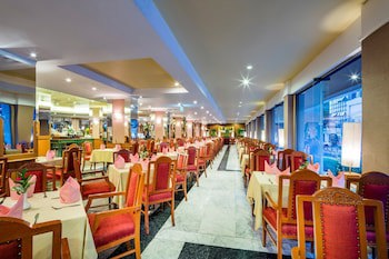 Bangkok Palace Hotel
