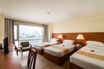 Bangkok Palace Hotel